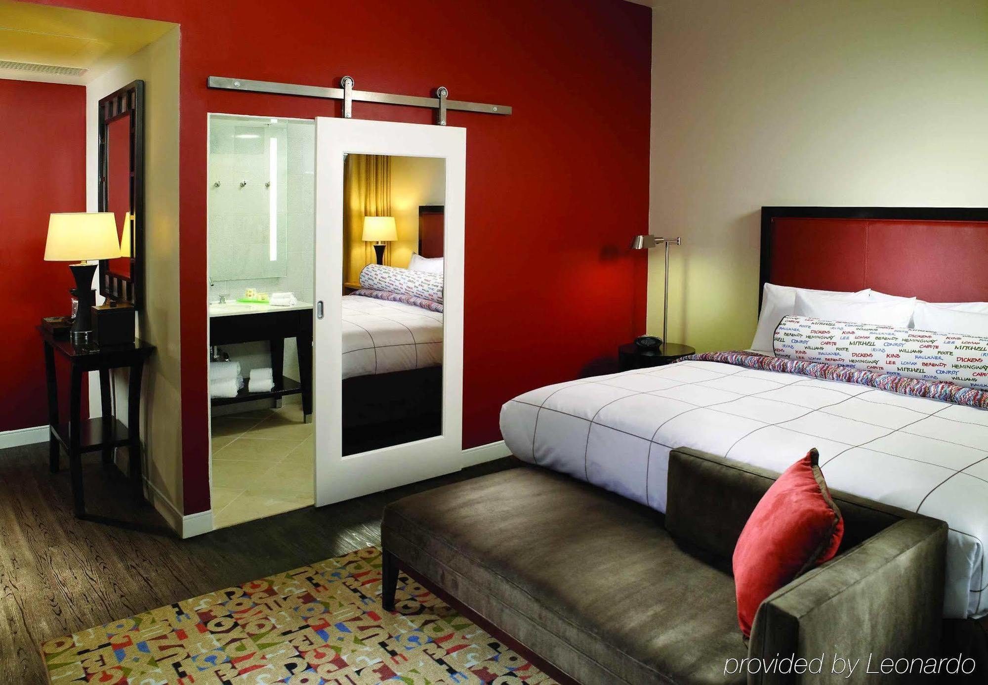 Courtyard By Marriott Atlanta Downtown Hotel Exterior photo